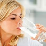 Нужно пить большое количество воды во время диеты ДАН