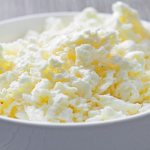 The benefits of cottage cheese for breakfast for women and men