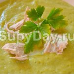 Cauliflower soup with asparagus